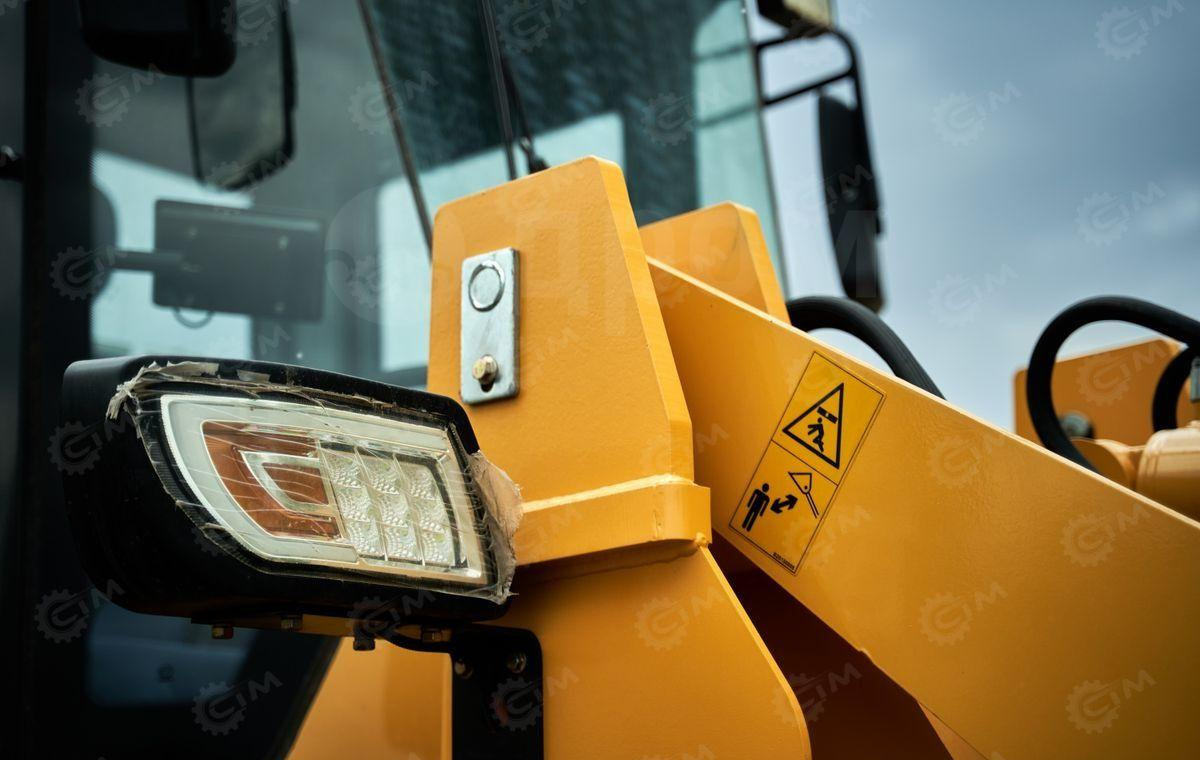 Фронтальный погрузчик Yugong 930: фото 21