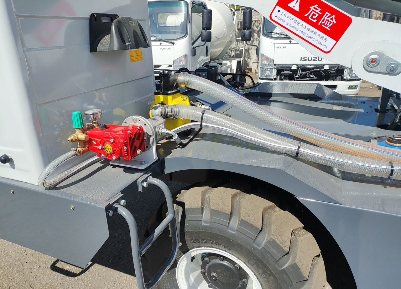 Yugong SDM3000 - Автобетоносмеситель: фото 4 Yugong SDM3000 - Автобетоносмеситель: фото 4