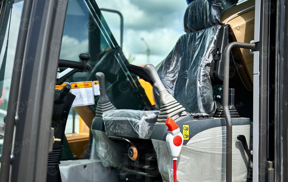 Новый Колёсный экскаватор Yugong YG160: фото 14 Новый Колёсный экскаватор Yugong YG160: фото 14