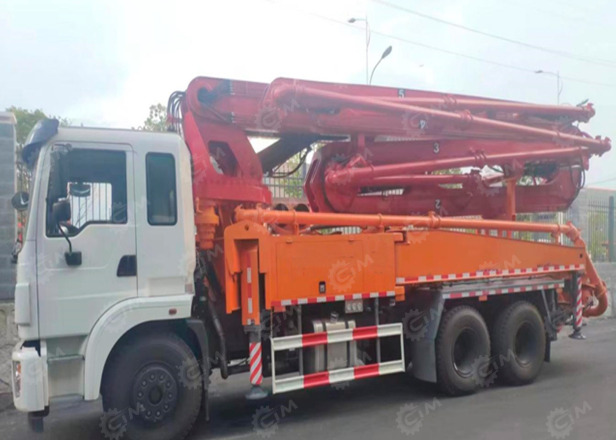 Автобетононасос HAOBOC высота 37м на шасси ISUZU 6×4 дв 338 кВт/460 л.с. - Автобетононасос: фото 1 Автобетононасос HAOBOC высота 37м на шасси ISUZU 6×4 дв 338 кВт/460 л.с. - Автобетононасос: фото 1