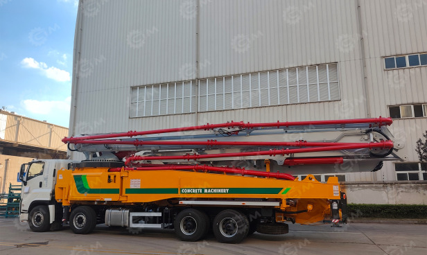 Автобетононасос XCMG HB43V на шасси ISUZU 8x4 дв 382kw 43 метра - Автобетононасос: фото 1 Автобетононасос XCMG HB43V на шасси ISUZU 8x4 дв 382kw 43 метра - Автобетононасос: фото 1