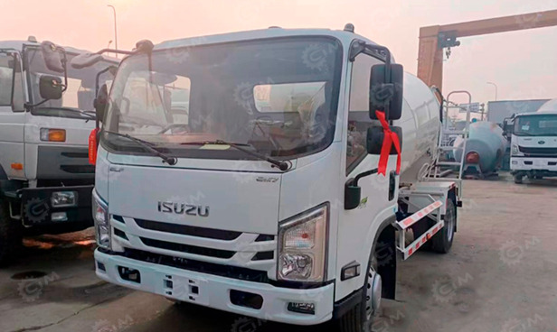 Автобетоносмеситель на шасси ISUZU 4х2 дв 139kw бочка 3 m³ - Автобетоносмеситель: фото 1 Автобетоносмеситель на шасси ISUZU 4х2 дв 139kw бочка 3 m³ - Автобетоносмеситель: фото 1