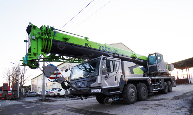 Автокран Zoomlion ZTC600V - Мобильный кран: фото 1 Автокран Zoomlion ZTC600V - Мобильный кран: фото 1
