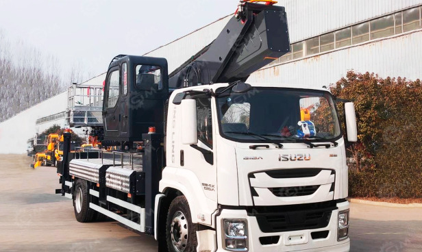 Автовышка Qingling на шасси ISUZU 8Х4 дв 338kw. высота подъёма 75м - Грузовик с подъемником: фото 1 Автовышка Qingling на шасси ISUZU 8Х4 дв 338kw. высота подъёма 75м - Грузовик с подъемником: фото 1