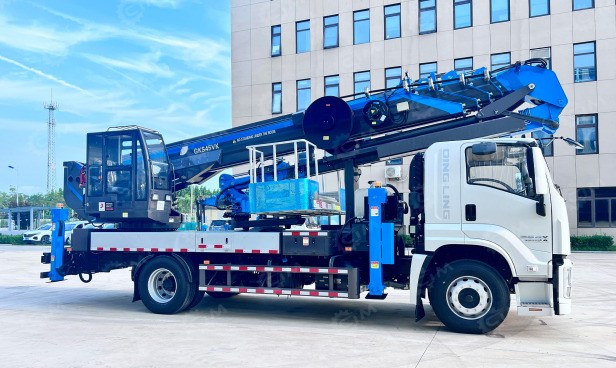 Автовышка телескопическая на шасси ISUZU 4Х2 дв 151Kw высота подъёма 45,8м с телескопическим гу - Грузовик с подъемником: фото 1 Автовышка телескопическая на шасси ISUZU 4Х2 дв 151Kw высота подъёма 45,8м с телескопическим гу - Грузовик с подъемником: фото 1