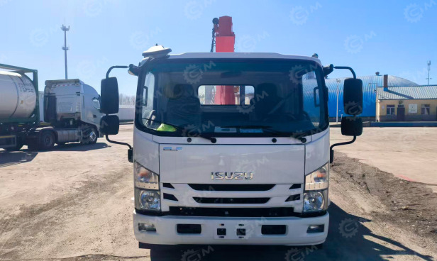 Бортовой грузовик ISUZU 4x2 дв 139kw гп 5 тонн с кму UNIC URV374K гп 3,2т, 4 секции, стрела 9,8 - Грузовик бортовой/ Платформа: фото 1 Бортовой грузовик ISUZU 4x2 дв 139kw гп 5 тонн с кму UNIC URV374K гп 3,2т, 4 секции, стрела 9,8 - Грузовик бортовой/ Платформа: фото 1