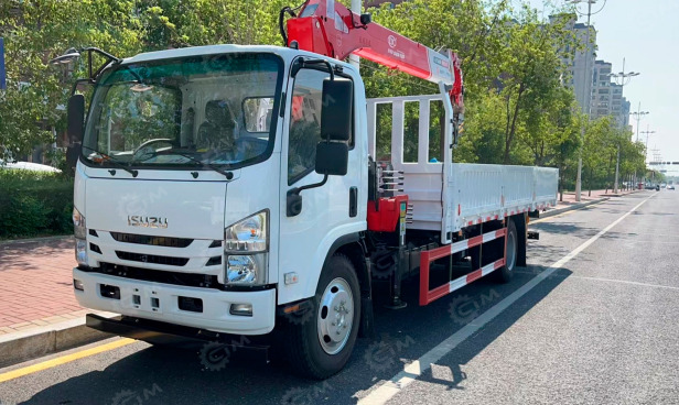 Бортовой грузовик ISUZU 4x2 дв 139kw с кму SQS100-4 гп 4т, 4 секции, стрела 10,2м кузов 5000х24 - Грузовик бортовой/ Платформа: фото 1 Бортовой грузовик ISUZU 4x2 дв 139kw с кму SQS100-4 гп 4т, 4 секции, стрела 10,2м кузов 5000х24 - Грузовик бортовой/ Платформа: фото 1