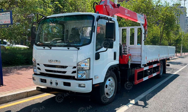 Бортовой грузовик ISUZU 4x4 дв 139kw гп 6 тонн с кму SQS100-3 гп 4т, 3 секции, стрела 7,8м кузо - Грузовик бортовой/ Платформа: фото 1 Бортовой грузовик ISUZU 4x4 дв 139kw гп 6 тонн с кму SQS100-3 гп 4т, 3 секции, стрела 7,8м кузо - Грузовик бортовой/ Платформа: фото 1