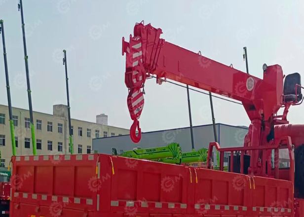 Бортовой грузовик ISUZU 6x4 дв 221kw c кму UNIC-UR G806 гп 8 тонн 6 секций 18,82м кузов 8300*24 - Грузовик бортовой/ Платформа: фото 1 Бортовой грузовик ISUZU 6x4 дв 221kw c кму UNIC-UR G806 гп 8 тонн 6 секций 18,82м кузов 8300*24 - Грузовик бортовой/ Платформа: фото 1