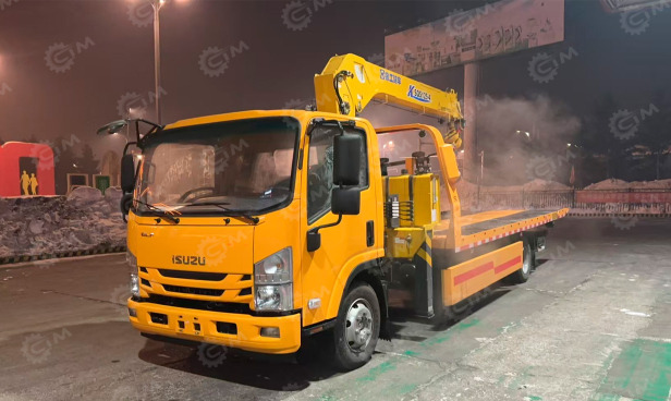 Эвакуатор на шасси ISUZU 4x2 дв 139kw Elf P700 с КМУ XCMG SQS125-4 гп 5т сдвижная платформа леб - Эвакуатор: фото 1 Эвакуатор на шасси ISUZU 4x2 дв 139kw Elf P700 с КМУ XCMG SQS125-4 гп 5т сдвижная платформа леб - Эвакуатор: фото 1