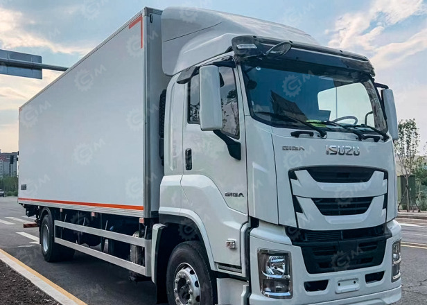 Фургон изотермический на шасси ISUZU 4х2 дв 151kw (фургон 6200х2300х2300) 30м3 - Изотермический грузовик: фото 1 Фургон изотермический на шасси ISUZU 4х2 дв 151kw (фургон 6200х2300х2300) 30м3 - Изотермический грузовик: фото 1