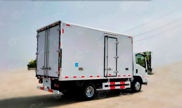 Фургон рефрежиратор на шасси ISUZU 4х4 дв 96Kw гп 3т фургон 4000*2100*1800 Холодильная установк - Рефрижератор: фото 1 Фургон рефрежиратор на шасси ISUZU 4х4 дв 96Kw гп 3т фургон 4000*2100*1800 Холодильная установк - Рефрижератор: фото 1