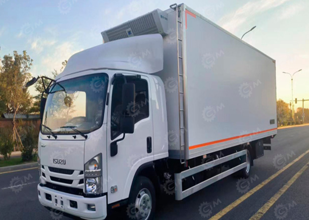 Рефрижератор Фургон рефрижератор на шасси ISUZU 4х2 дв 139kw гп 5 тонн фургон 5200х2300х2200, холодильная ус: фото 1