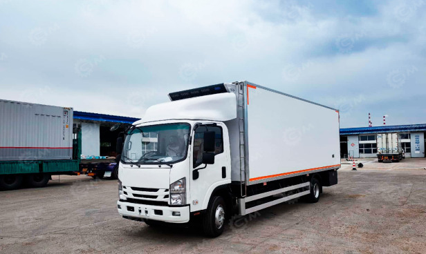 Рефрижератор Фургон рефрижератор на шасси ISUZU 4х2 дв 139kw гп 7 тонн (фургон 6800х2300х2100, холодильная у: фото 1