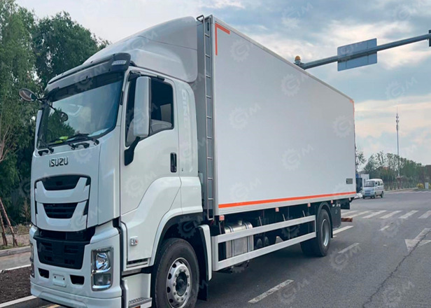 Фургон рефрижератор на шасси ISUZU 4х2 дв 151kw гп 10 тонн (фургон 6200*2410*2500, холодильная - Рефрижератор: фото 1 Фургон рефрижератор на шасси ISUZU 4х2 дв 151kw гп 10 тонн (фургон 6200*2410*2500, холодильная - Рефрижератор: фото 1