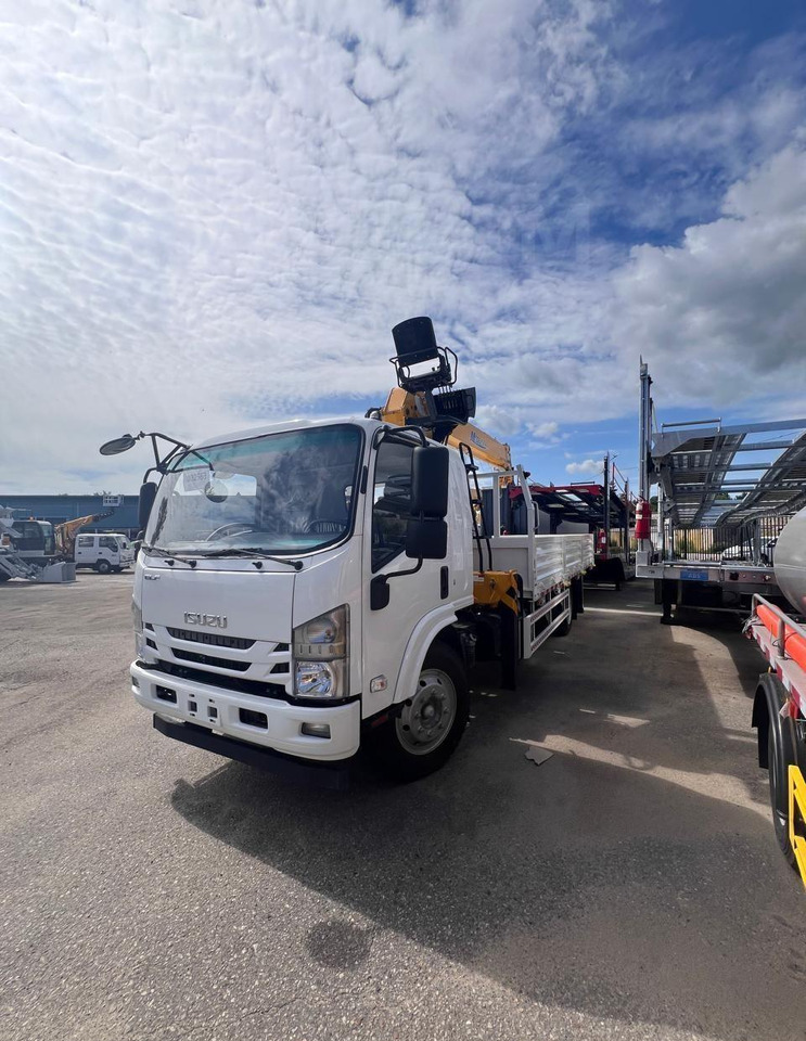 Isuzu 700P - Грузовик бортовой/ Платформа, Автоманипулятор: фото 3 Isuzu 700P - Грузовик бортовой/ Платформа, Автоманипулятор: фото 3
