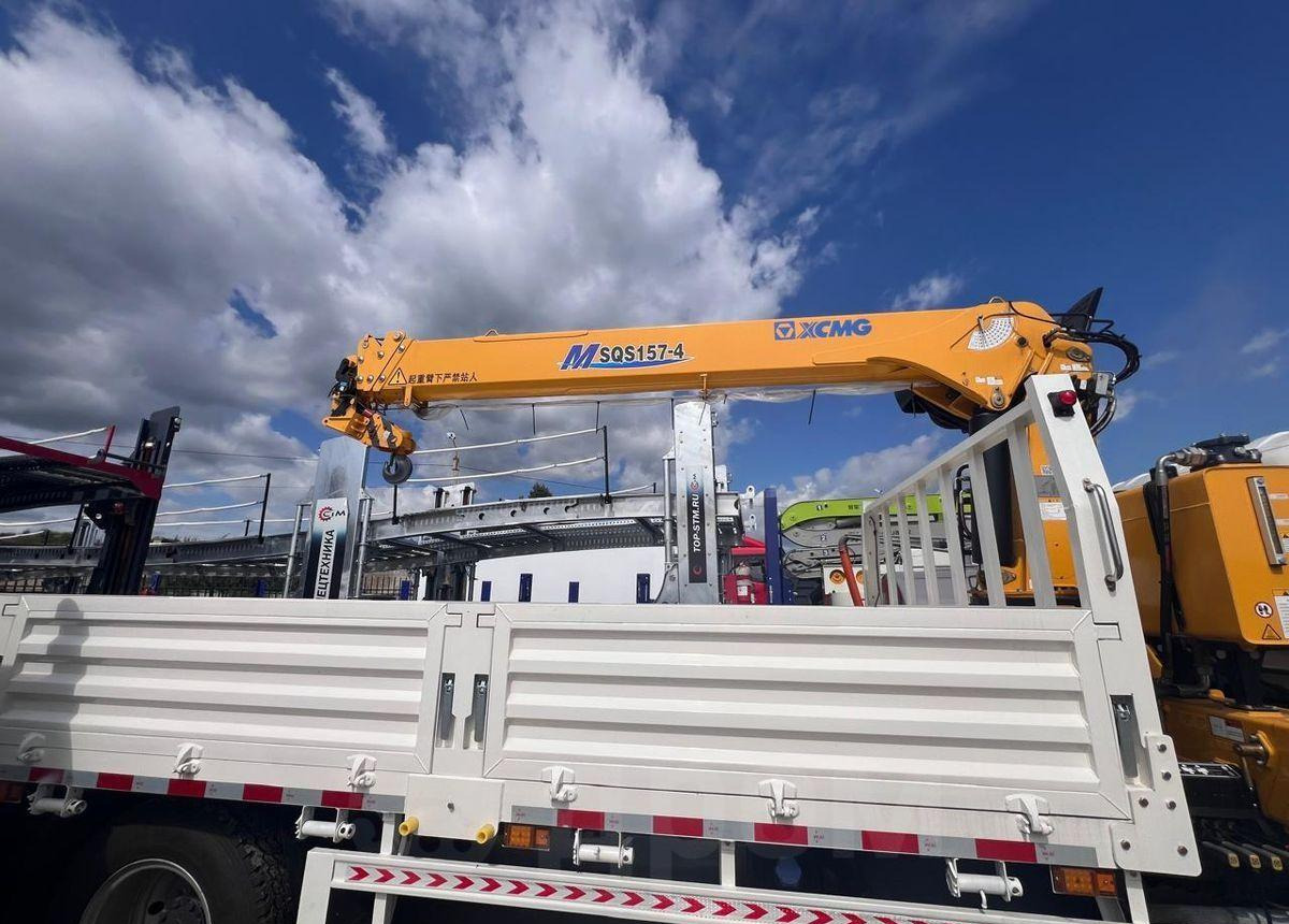 Новый Грузовик бортовой/ Платформа, Автоманипулятор Isuzu 700P: фото 6