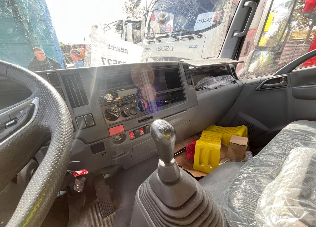 Новый Грузовик бортовой/ Платформа, Автоманипулятор Isuzu 700P: фото 20