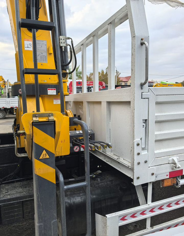 Новый Грузовик бортовой/ Платформа, Автоманипулятор Isuzu Elf (N-series): фото 9