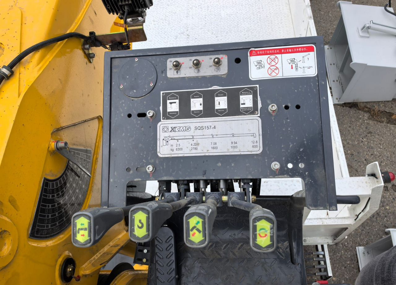 Новый Грузовик бортовой/ Платформа, Автоманипулятор Isuzu Elf (N-series): фото 10