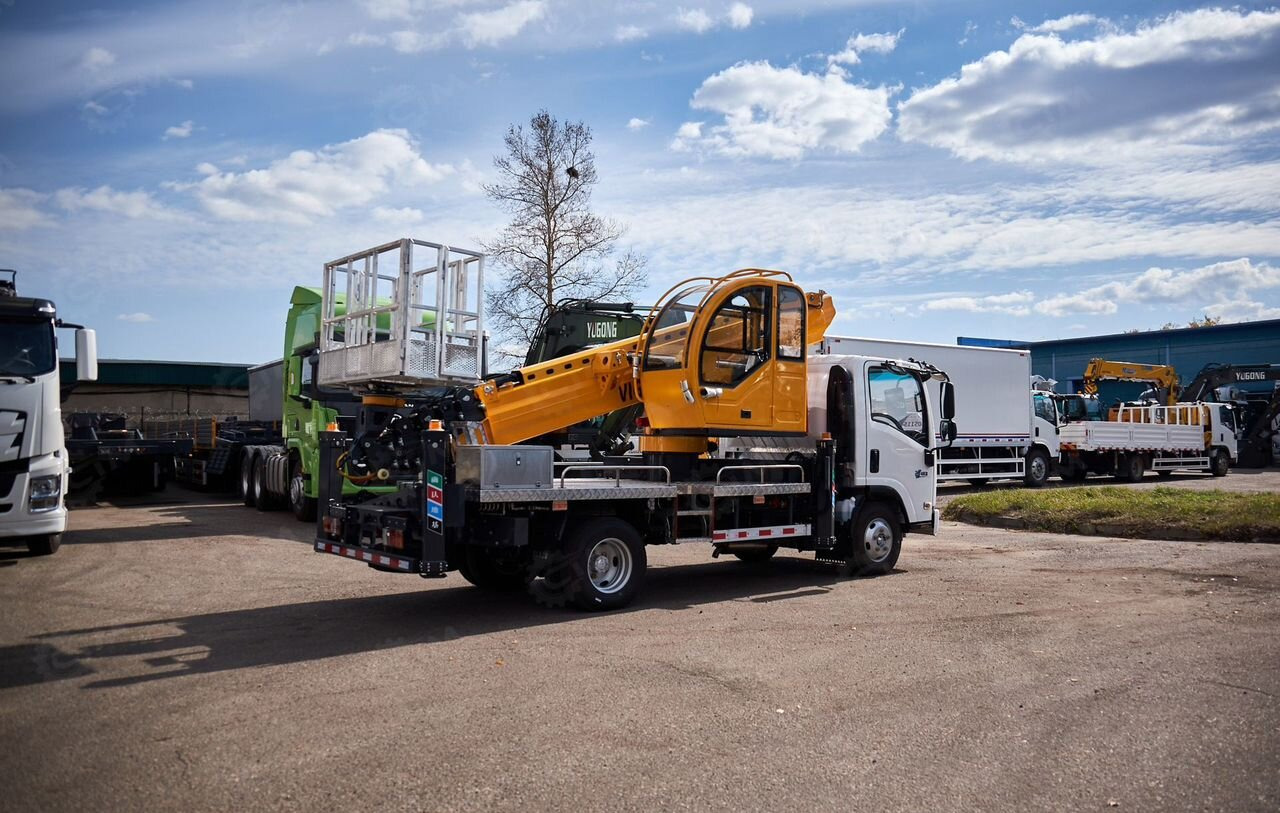 Новый Грузовик с подъемником Isuzu Elf: фото 17 Новый Грузовик с подъемником Isuzu Elf: фото 17