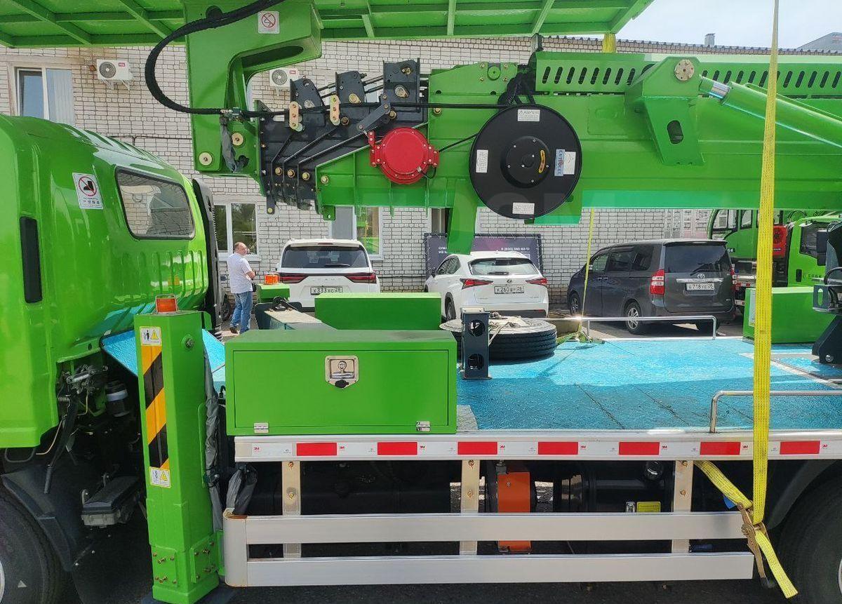 Новый Грузовик с подъемником Isuzu Elf: фото 18