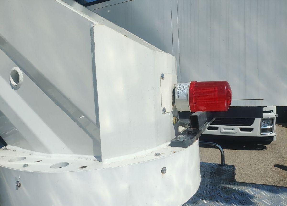 Новый Грузовик с подъемником Isuzu Elf: фото 15