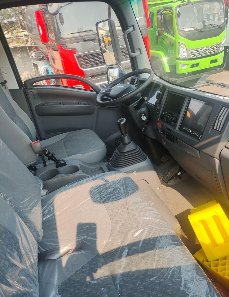 Новый Грузовик бортовой/ Платформа, Автоманипулятор Isuzu Elf: фото 6