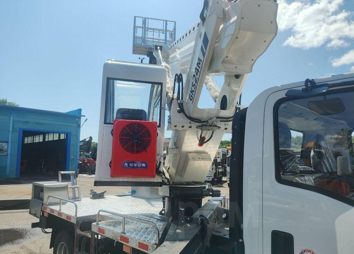 Новый Грузовик с подъемником Isuzu Elf: фото 23