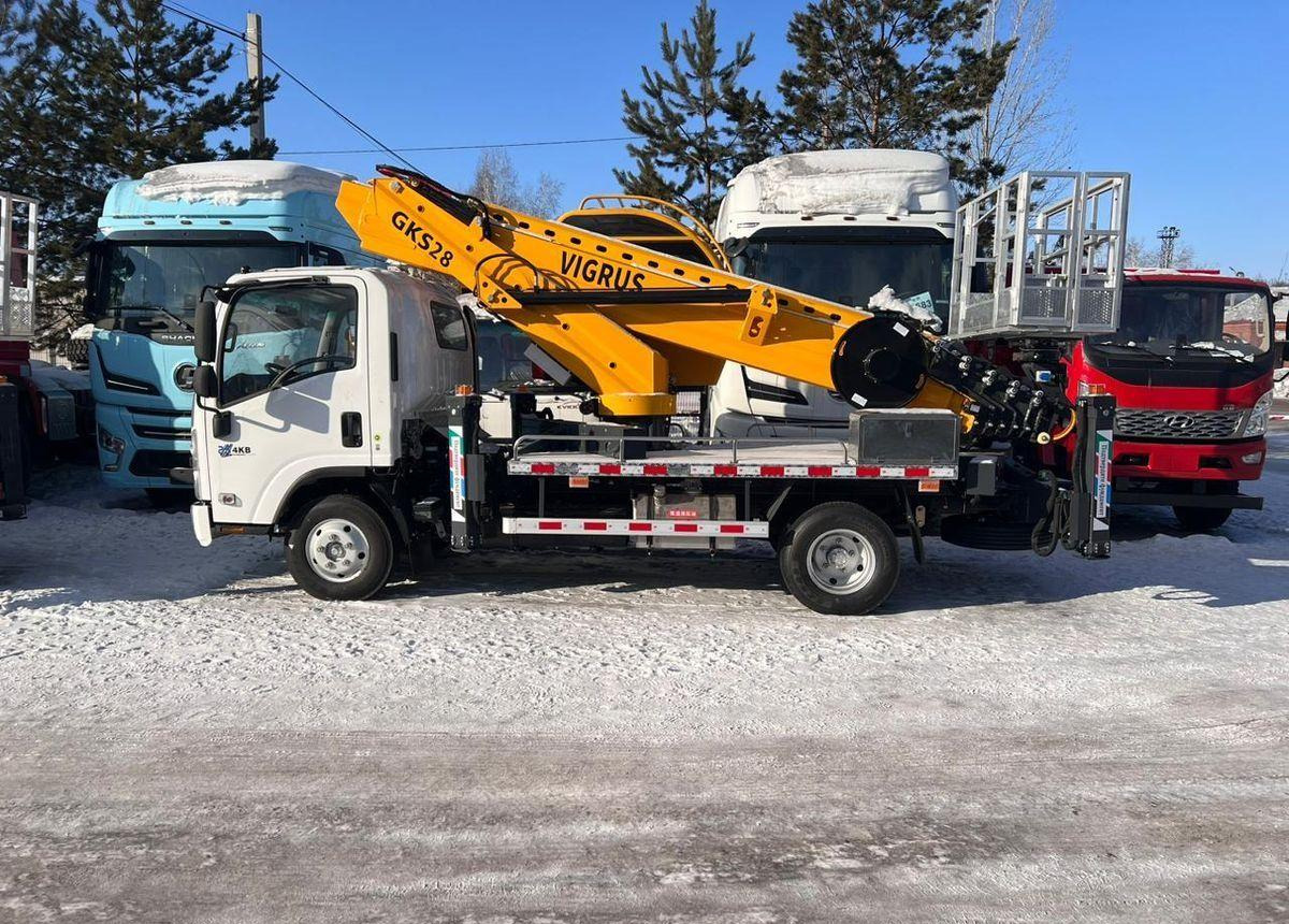 Новый Грузовик с подъемником Isuzu Elf: фото 7