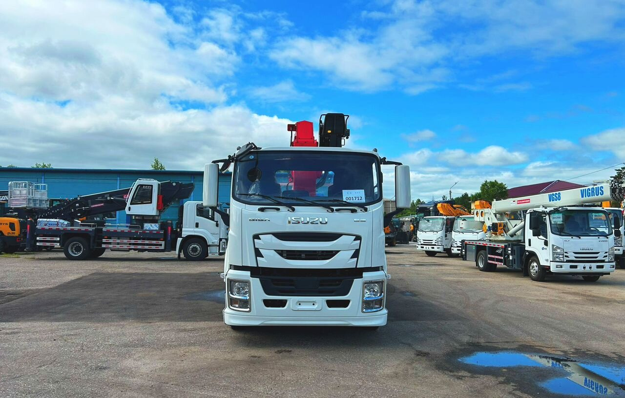 Isuzu Giga (C-series) - Грузовик бортовой/ Платформа, Автоманипулятор: фото 2 Isuzu Giga (C-series) - Грузовик бортовой/ Платформа, Автоманипулятор: фото 2