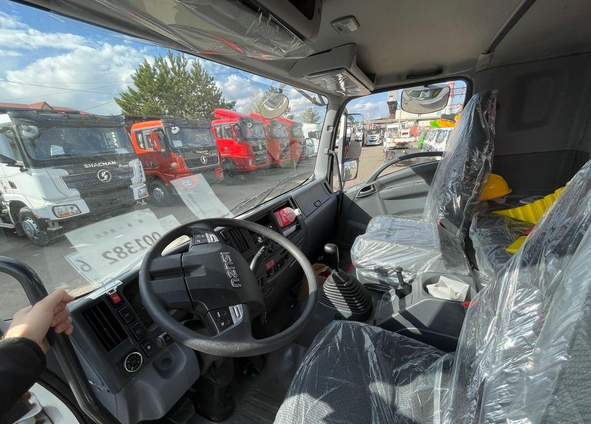 Новый Грузовик бортовой/ Платформа, Автоманипулятор Isuzu Giga: фото 11
