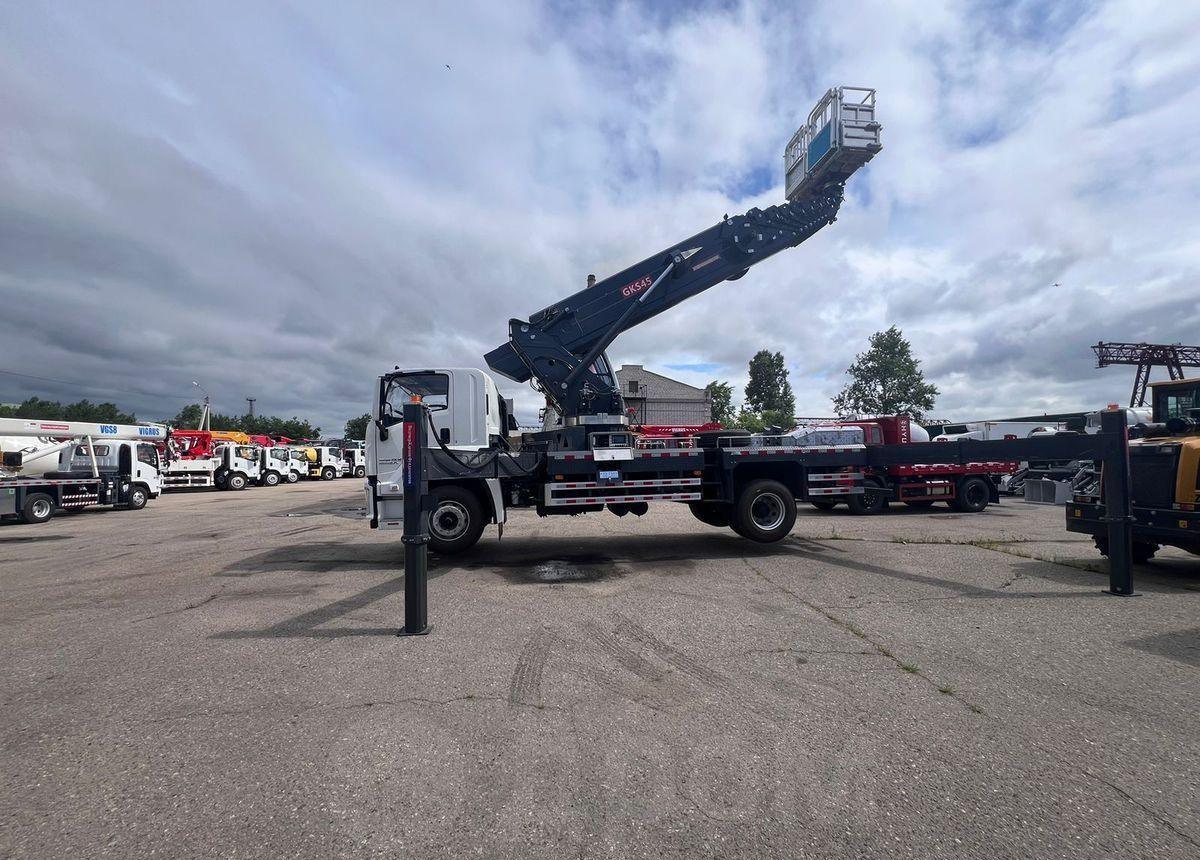 Новый Грузовик с подъемником Isuzu Giga: фото 6