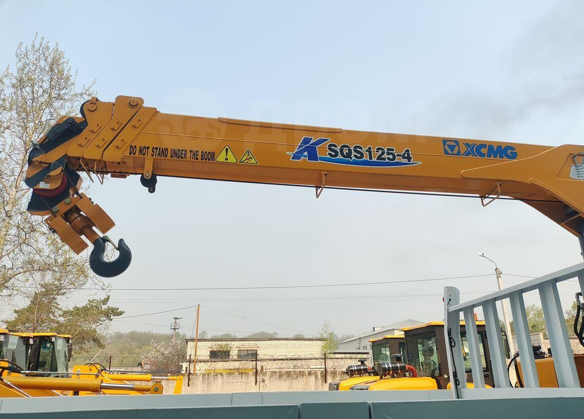 Isuzu Giga - Грузовик бортовой/ Платформа, Автоманипулятор: фото 4 Isuzu Giga - Грузовик бортовой/ Платформа, Автоманипулятор: фото 4