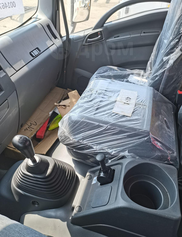 Isuzu Giga - Грузовик бортовой/ Платформа, Автоманипулятор: фото 3 Isuzu Giga - Грузовик бортовой/ Платформа, Автоманипулятор: фото 3