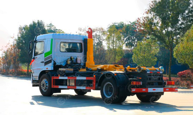 Крюковой погрузчик (мультилифт) на шасси ISUZU 4x2 дв 151kw гп 11 тонн - Крюковой мультилифт: фото 1 Крюковой погрузчик (мультилифт) на шасси ISUZU 4x2 дв 151kw гп 11 тонн - Крюковой мультилифт: фото 1