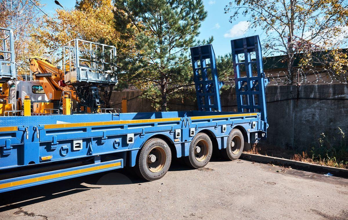 Luxuda LZC9301TDP - Низкорамный полуприцеп: фото 3 Luxuda LZC9301TDP - Низкорамный полуприцеп: фото 3