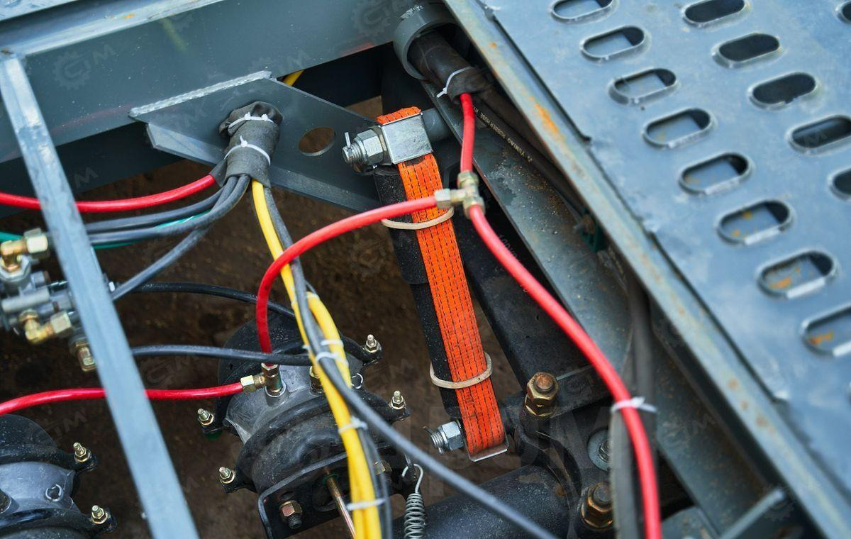 Luxuda LZC9407BG - Полуприцеп-автовоз: фото 5 Luxuda LZC9407BG - Полуприцеп-автовоз: фото 5