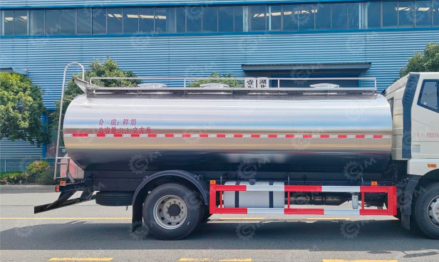 Молоковоз на шасси ISUZU 6х4 дв 221kw бочка 14м3 - Грузовик-цистерна: фото 1 Молоковоз на шасси ISUZU 6х4 дв 221kw бочка 14м3 - Грузовик-цистерна: фото 1