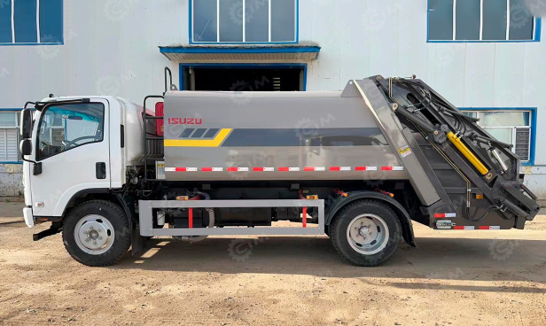 Мусоровоз на шасси ISUZU 4x2 дв 139Kw гп 5т объем 10м3 - Мусоровоз: фото 1 Мусоровоз на шасси ISUZU 4x2 дв 139Kw гп 5т объем 10м3 - Мусоровоз: фото 1