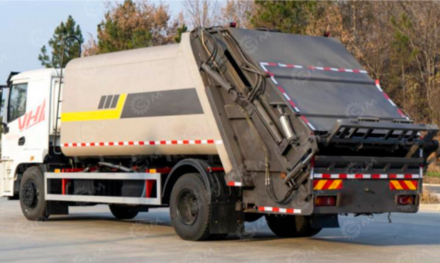 Мусоровоз на шасси ISUZU 4x2 дв 151Kw гп 7т объем 16+2 м³ - Мусоровоз: фото 1 Мусоровоз на шасси ISUZU 4x2 дв 151Kw гп 7т объем 16+2 м³ - Мусоровоз: фото 1