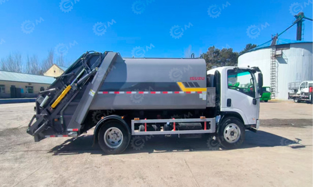 Мусоровоз на шасси ISUZU 4x2 дв 151Kw гп 9 т объем 10м3 c функцией мойки и дезинфекции контейне - Мусоровоз: фото 1 Мусоровоз на шасси ISUZU 4x2 дв 151Kw гп 9 т объем 10м3 c функцией мойки и дезинфекции контейне - Мусоровоз: фото 1