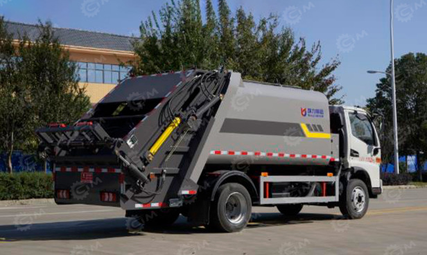 Мусоровоз на шасси ISUZU 4x4 дв 139Kw гп 5т объем 8м3 - Мусоровоз: фото 1 Мусоровоз на шасси ISUZU 4x4 дв 139Kw гп 5т объем 8м3 - Мусоровоз: фото 1