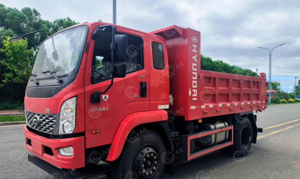 Самосвал Самосвал HYUNDAI 4х2 дв 147kw кузов с передним подъёмником 4350х2200х800 синхронизатор запаска: фото 1