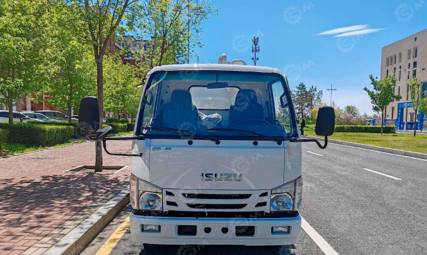 Самосвал ISUZU 4x2 дв 96kw 3200х2000х400 под категорию B - Самосвал: фото 1 Самосвал ISUZU 4x2 дв 96kw 3200х2000х400 под категорию B - Самосвал: фото 1