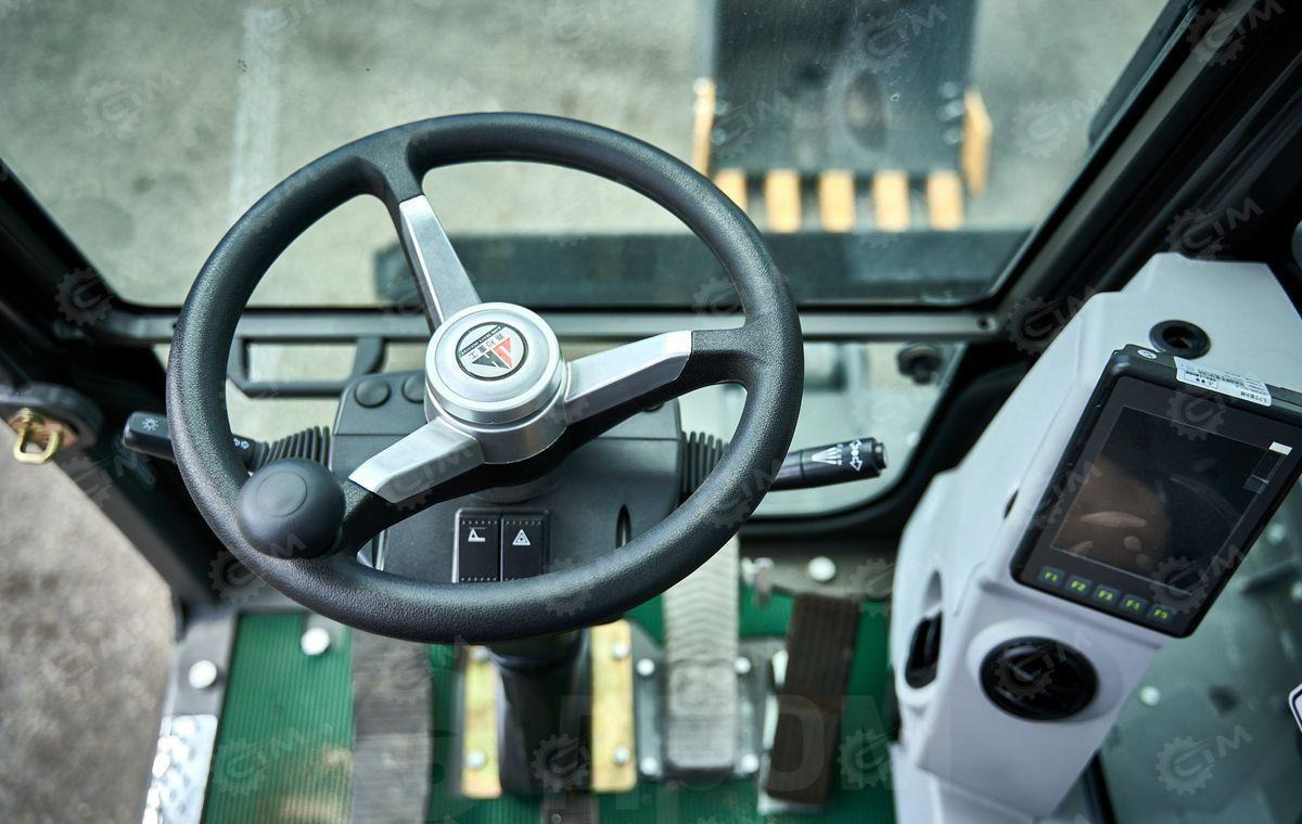 Новый Колёсный экскаватор Yugong YG160: фото 10 Новый Колёсный экскаватор Yugong YG160: фото 10