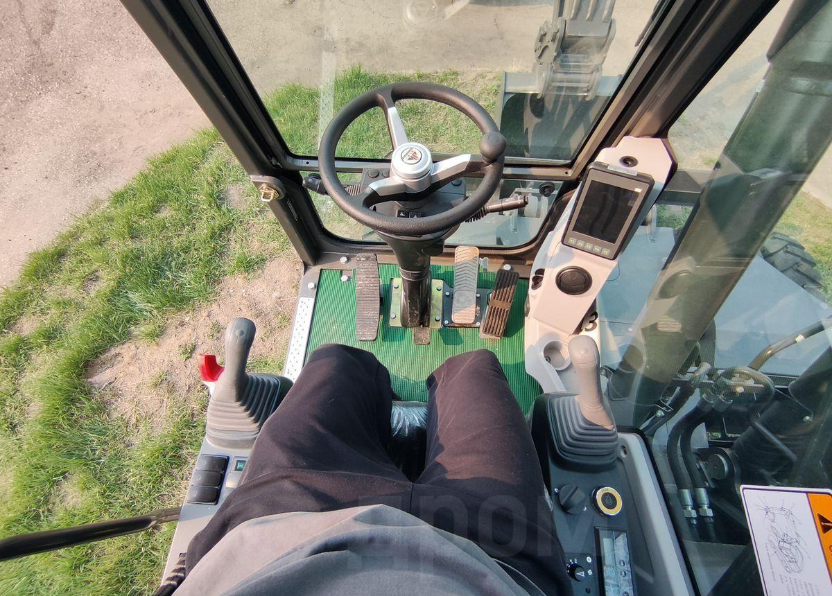 Новый Колёсный экскаватор Yugong YG160: фото 13 Новый Колёсный экскаватор Yugong YG160: фото 13