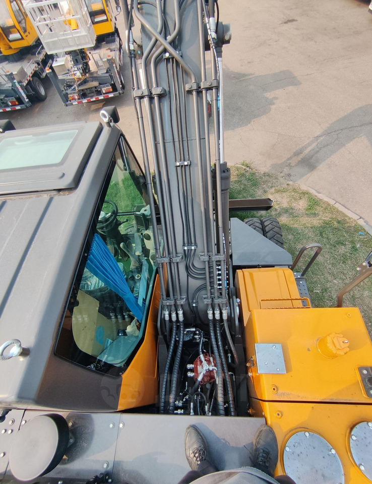 Новый Колёсный экскаватор Yugong YG160: фото 12 Новый Колёсный экскаватор Yugong YG160: фото 12