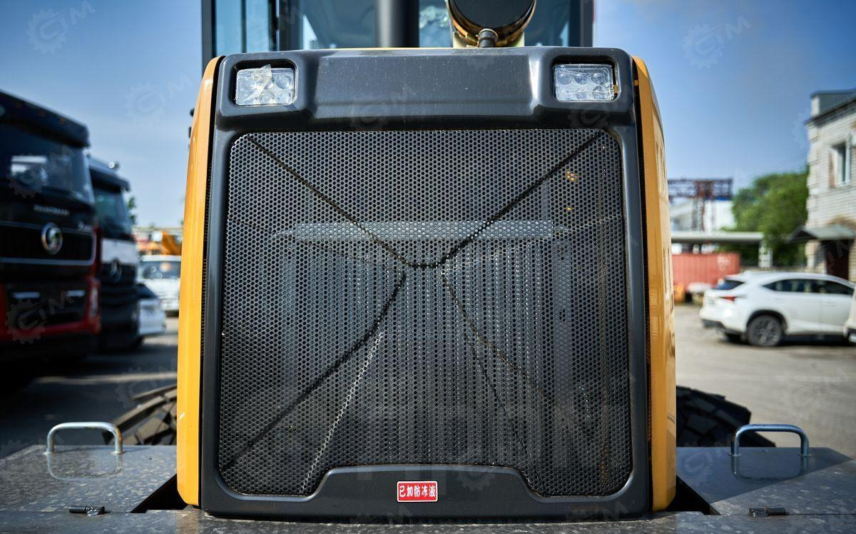 Новый Колёсный погрузчик Yugong ZL30: фото 30