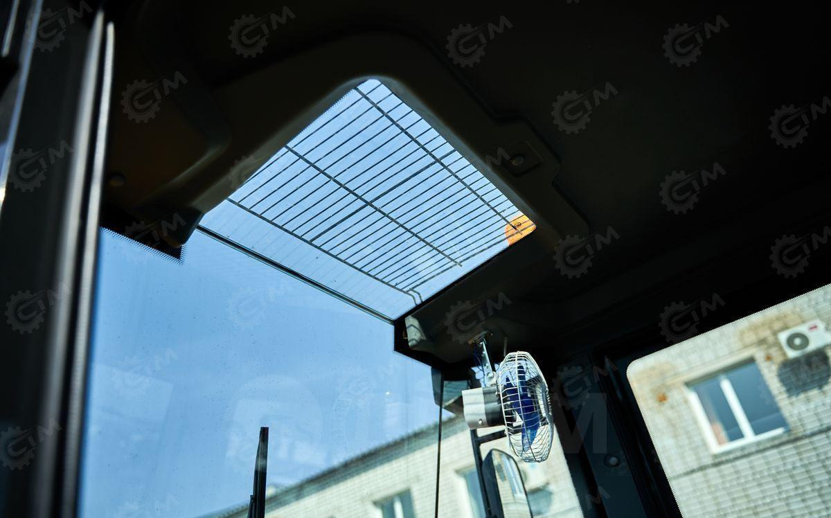 Новый Колёсный погрузчик Yugong ZL30: фото 29